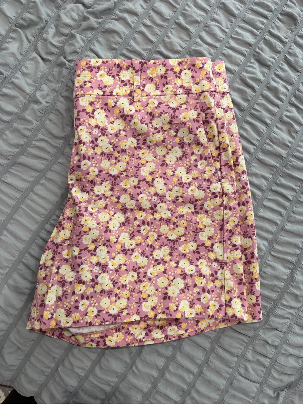 Ann Taylor Pink Floral Shorts